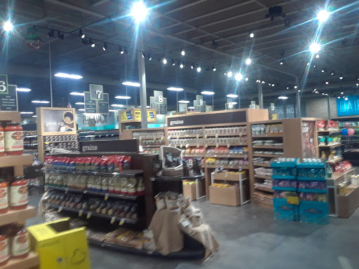 Supermarket «Market 32», reviews and photos, 990 Torringford St, Torrington, CT 06790, USA