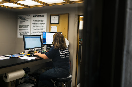 Auto Repair Shop «Jefferson Motor Services Inc», reviews and photos, 37089 Jefferson Ave, Harrison Charter Township, MI 48045, USA