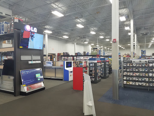 Electronics Store «Best Buy», reviews and photos, 5801 N May Ave, Oklahoma City, OK 73112, USA