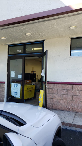 Thrift Store «Goodwill Store Deerfield Beach», reviews and photos