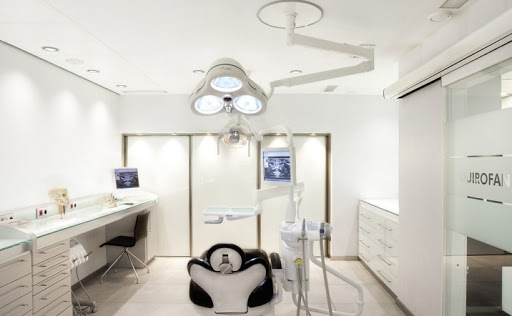 Clinica Dental Chela Balaguer | Clinica Chela Implantologia en Balaguer, Lleida