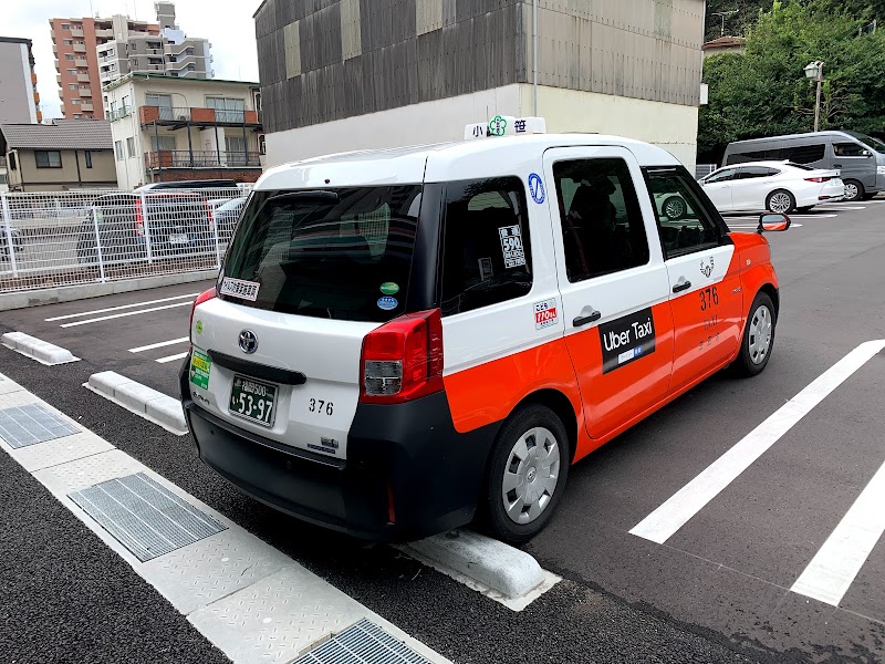 三五会運輸事業協同組合 無線室