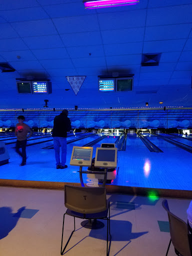 Bowling Alley «White Sands Bowling Center», reviews and photos, 653 Beal Pkwy NW, Fort Walton Beach, FL 32547, USA