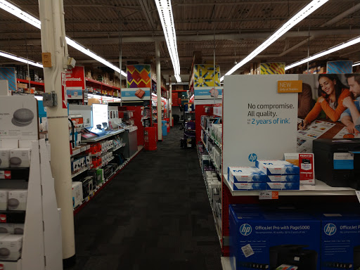Office Supply Store «Staples», reviews and photos, 13013 Seminole Blvd, Largo, FL 33778, USA