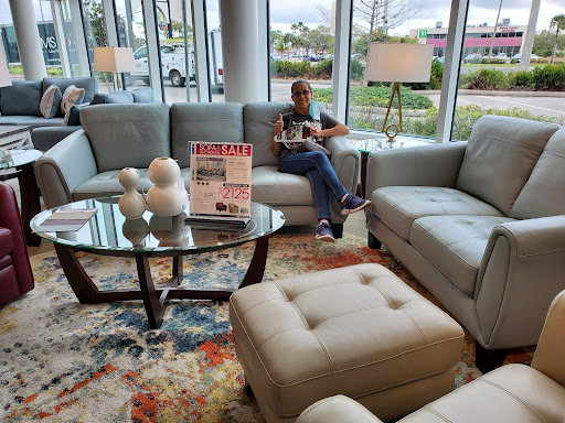 Furniture Store «Rooms To Go Furniture Store - Port Richey», reviews and photos, 9500 Scenic Dr, Port Richey, FL 34668, USA