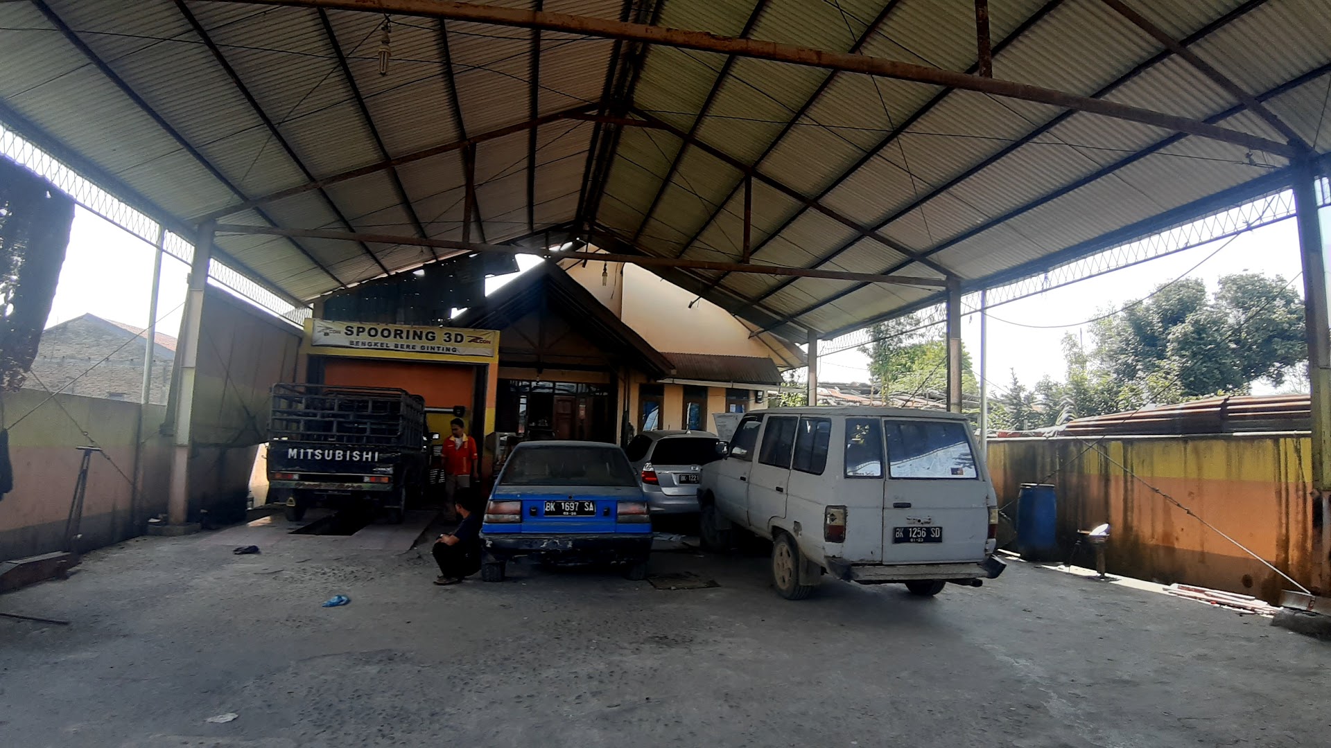 Bere Ginting Auto Service Photo