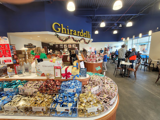 Shopping Mall «The Outlet Shoppes of the Bluegrass», reviews and photos, 1155 Buck Creek Rd, Simpsonville, KY 40067, USA