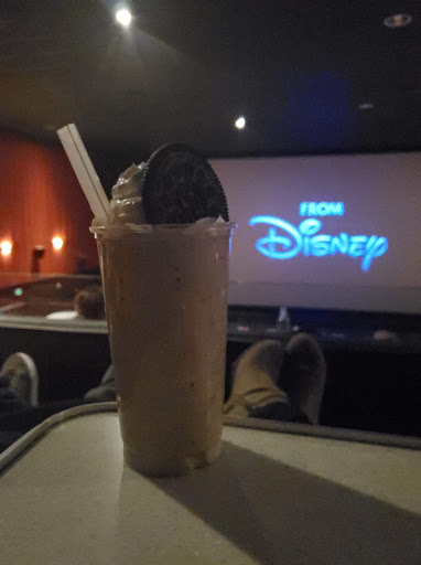 Movie Theater «AMC DINE-IN Southlands 16», reviews and photos, 23955 E Plaza Ave, Aurora, CO 80016, USA