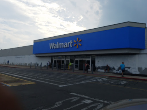 Discount Store «Walmart», reviews and photos, 55 Brooksby Village Way, Danvers, MA 01923, USA