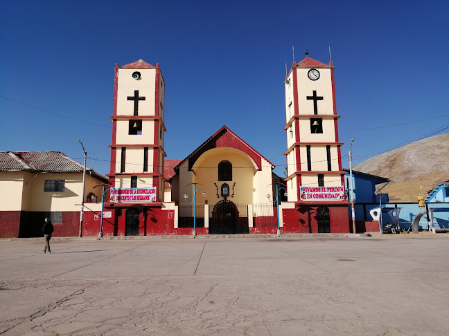 Opiniones de Iglesia Católica Santiago Apóstol De Carhuamayo en Carhuamayo - Iglesia