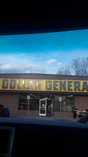 Discount Store «Dollar General», reviews and photos, 1942 Spartanburg Hwy, Hendersonville, NC 28792, USA