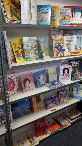 Book Store «Book Bank», reviews and photos, 13002 Seminole Blvd #8, Largo, FL 33778, USA