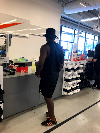 Clothing Store «Nike Clearance Store», reviews and photos, 4099 S Plaza Dr, Memphis, TN 38116, USA