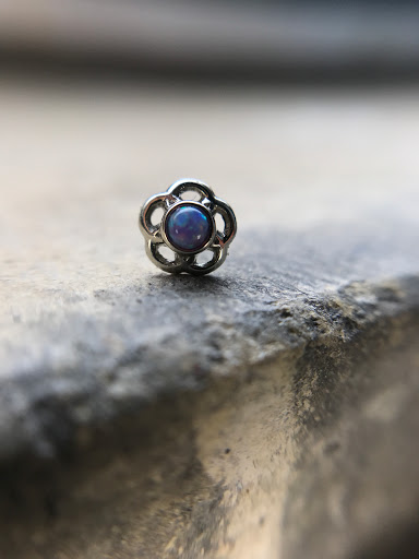 Tattoo Shop «Honest To Goodness Tattoo, Piercing, & Fine Jewelry», reviews and photos, 333 Grandville Ave SW #300, Grand Rapids, MI 49503, USA