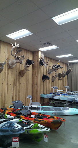 Motorcycle Dealer «Station Park Honda Powersports & RV center», reviews and photos, 830 S 9th St, Louisville, KY 40203, USA