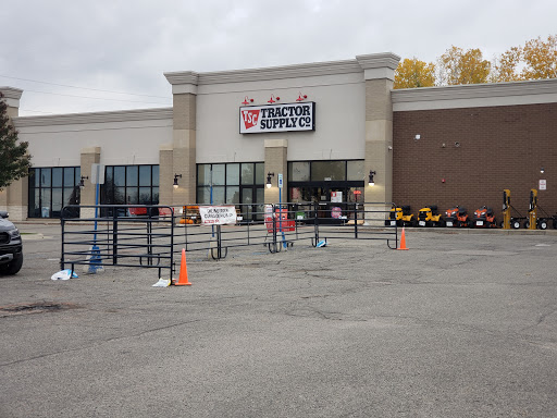 Tractor Supply Co., 66143 Van Dyke, Washington, MI 48095, USA, 