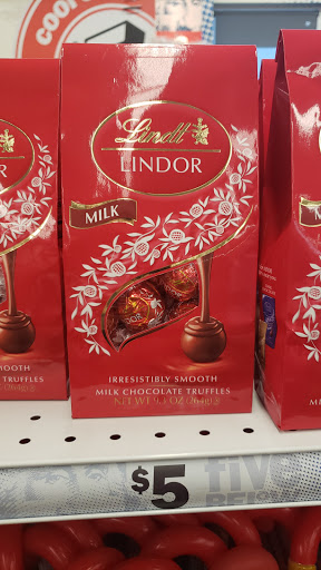 Variety Store «Five Below», reviews and photos, 5900 Poyner Anchor Ln, Raleigh, NC 27616, USA