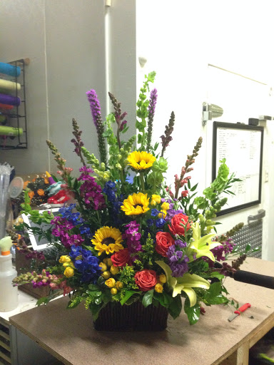 Florist «Flowers By Pouparina», reviews and photos, 7701 W 26th Ave #7, Hialeah, FL 33016, USA