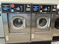 Family Coin Laundry - Photo 2 - Car repair in St. Charles, IL, Aurora