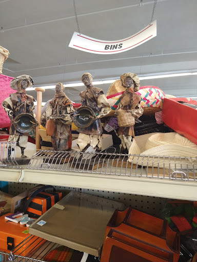 Thrift Store «Thrift Center Thrift Store», reviews and photos, 1060 El Camino Real, San Carlos, CA 94070, USA