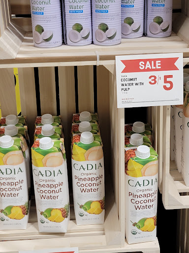 Health Food Store «Mustard Seed Market & Cafe», reviews and photos, 3885 W Market St, Akron, OH 44333, USA