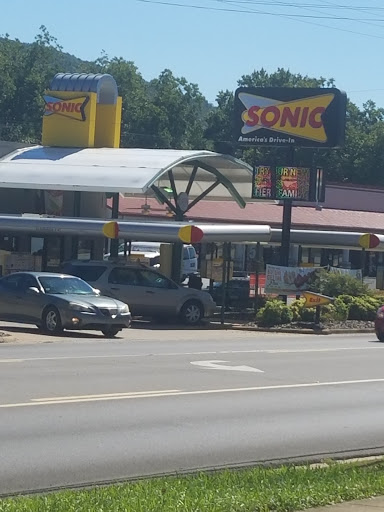 Fast Food Restaurant «Sonic Drive-In», reviews and photos, 511 Gault Ave S, Fort Payne, AL 35967, USA