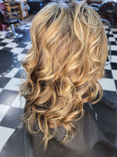 Barber Shop «Maple Leaf Hair», reviews and photos, 8470 City Centre Dr, Woodbury, MN 55125, USA