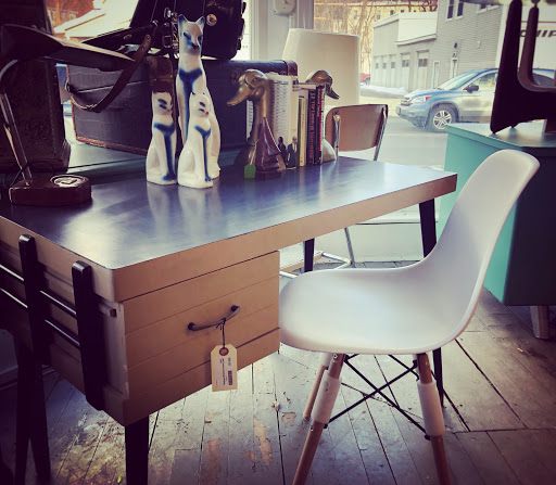 Antique Furniture Store «Consign & Design Center LLC», reviews and photos, 35 S Main St, West Lebanon, NH 03784, USA