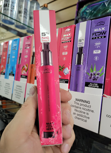 Tobacco Shop «M & I Smoke Shop», reviews and photos, 1239 S Higley Rd #104, Mesa, AZ 85206, USA