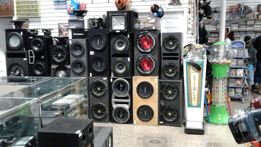 Pawn Shop «Arrow Pawn & Jewelry», reviews and photos, 2706 W Thomas Rd, Phoenix, AZ 85017, USA