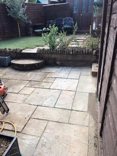 Comments and reviews of Three Counties Tree & Landscapes Ltd
