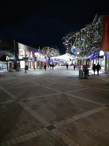 Clothing Store «L.L. Bean», reviews and photos, 101 Cherry St Suite #1020, Burlington, VT 05401, USA