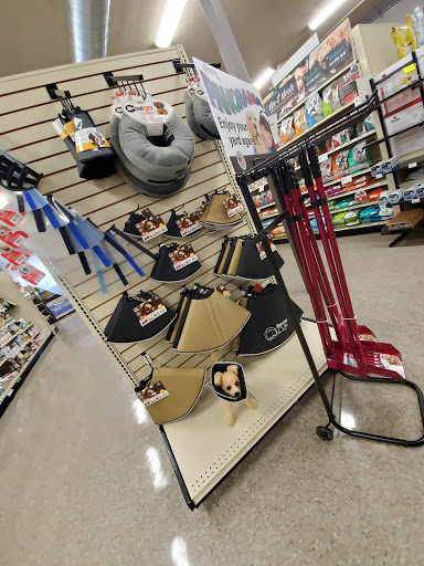 Pet Supply Store «Salem Pet Supply», reviews and photos, 3185 Market St NE, Salem, OR 97301, USA