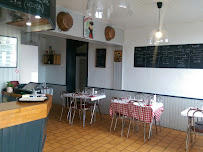 Atmosphère du Restaurant Au petit bouchon à Cournon-d'Auvergne - n°4