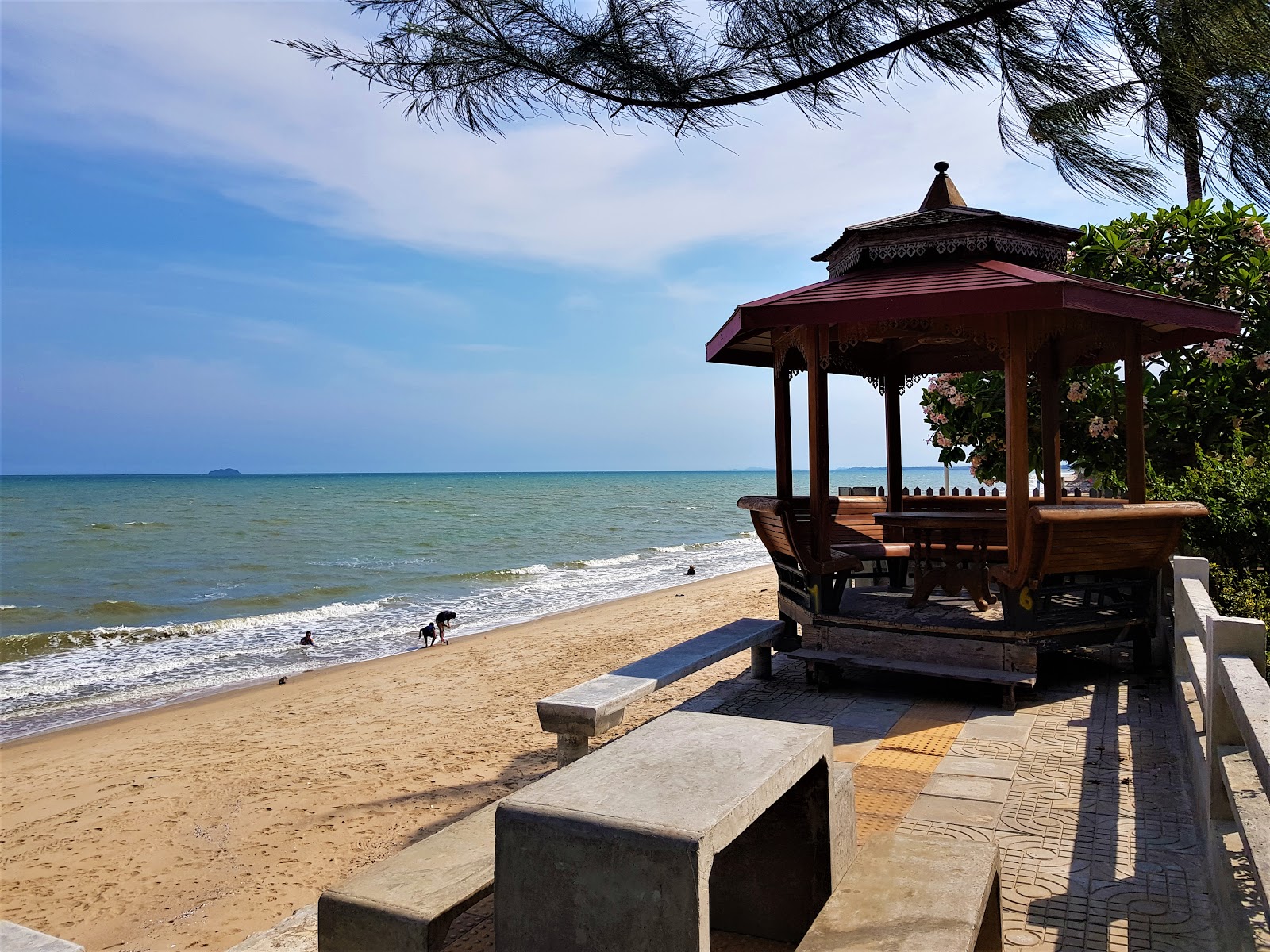 Khlong Wan Beach photo #7