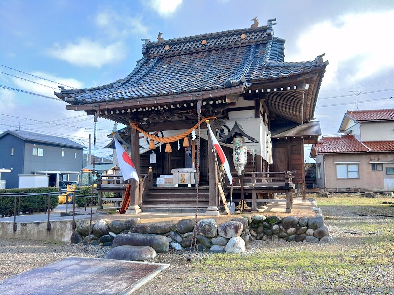 町村山室神社