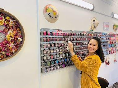 Woodend Nails, Spa & Beauty