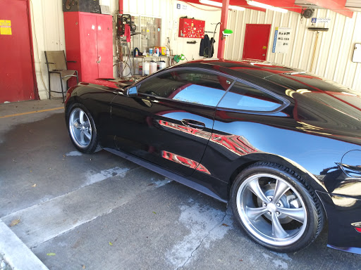 Auto Body Shop «Service King Collision Repair of South 1st - Austin», reviews and photos, 2707 S 1st St, Austin, TX 78704, USA