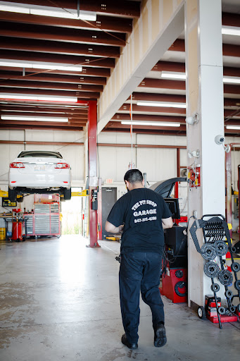 Auto Repair Shop «The Pit Shop Garage», reviews and photos, 19123 W Casey Rd, Libertyville, IL 60048, USA