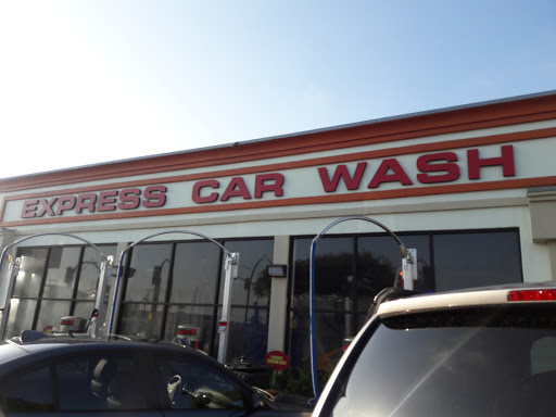Car Wash «La Brea 5-minute Express Car Wash», reviews and photos, 868 South La Brea Ave, Inglewood, CA 90301, USA