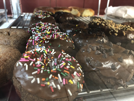 Donut Shop «Yummy Donuts & Croissants», reviews and photos, 13439 Osborne St # 12, Arleta, CA 91331, USA