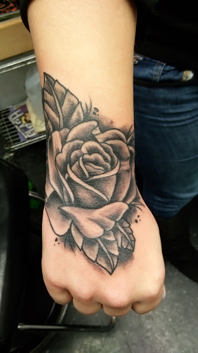 Tattoo Shop «Hard Core Tattoo Studio», reviews and photos, 902 Elmwood Ave, Buffalo, NY 14222, USA