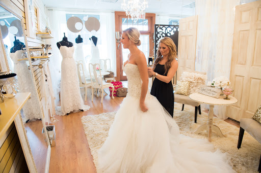 Bridal Shop «Simply Elegant Couture Bridal and Prom», reviews and photos, 410 E Wright St, Pensacola, FL 32501, USA