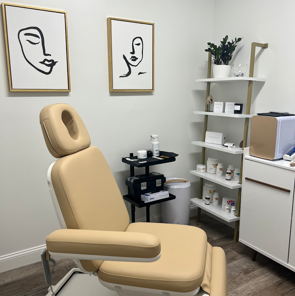 Crown Medical Aesthetics + Wellness 52655