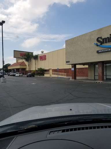 Grocery Store «Vons», reviews and photos, 10321 Sepulveda Blvd, Mission Hills, CA 91345, USA