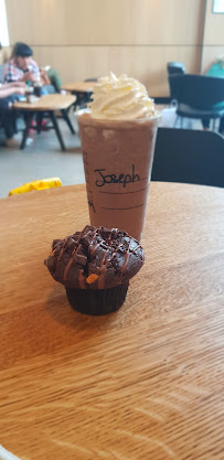 Plats et boissons du Restaurant servant le petit-déjeuner Starbucks à Lyon - n°5