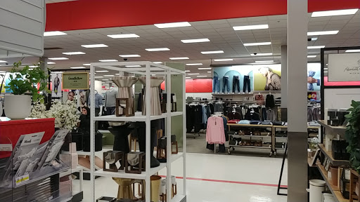 Department Store «Target», reviews and photos, 838 Sunrise Hwy, Bay Shore, NY 11706, USA