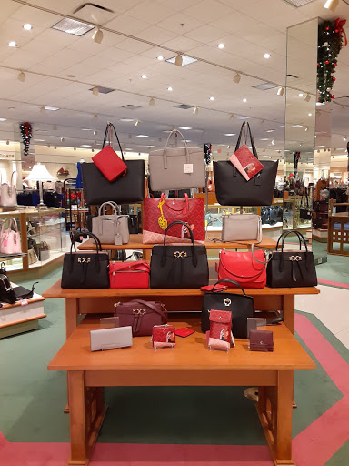 Department Store «Von Maur», reviews and photos, 2 Fountain Grass Dr, Lake St Louis, MO 63367, USA