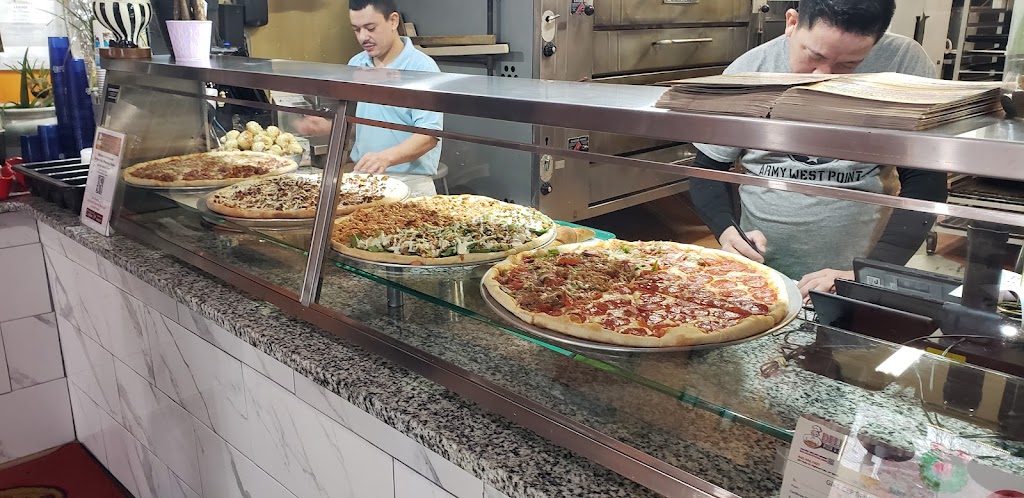 Delizia's Pizza Kitchen 10928