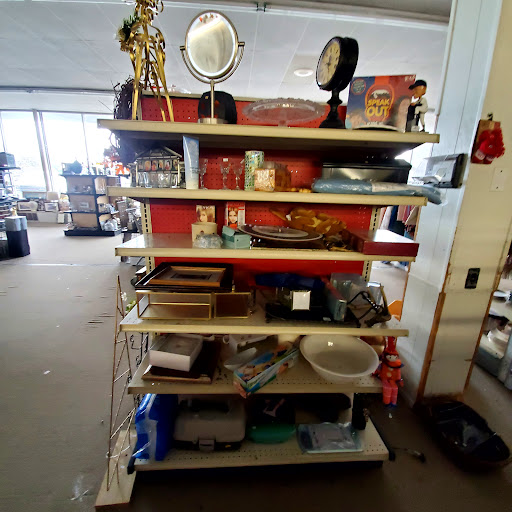 Thrift Store «The Salvation Army Family Store & Donation Center», reviews and photos